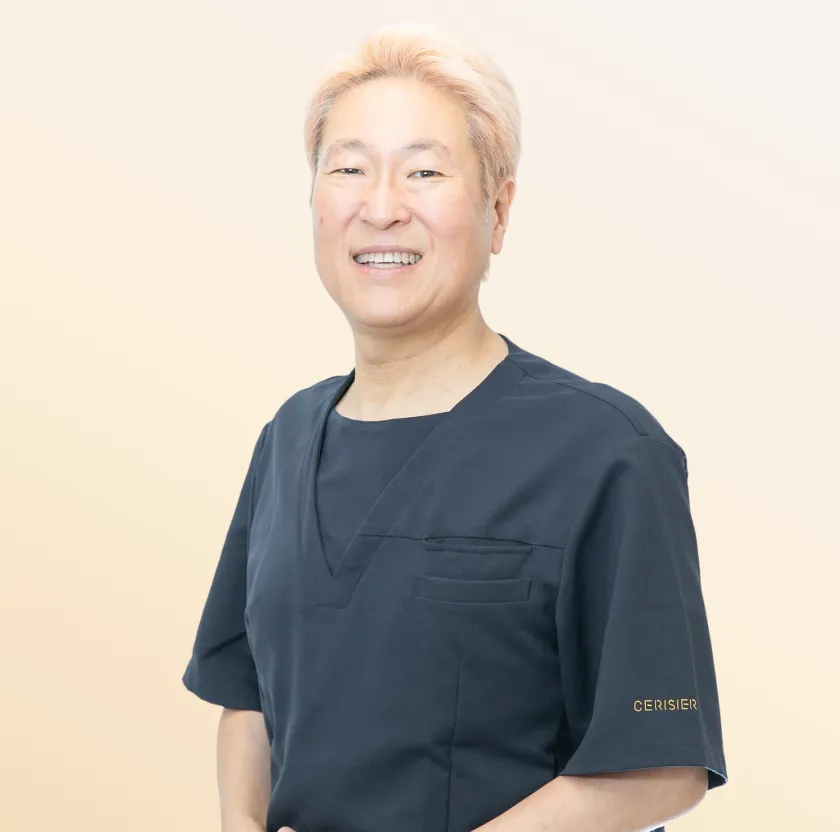 スリジエビューティークリニック 院長 髙見　薫