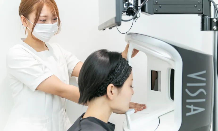スリジエビューティークリニックのVISIAを使用した精密肌診断